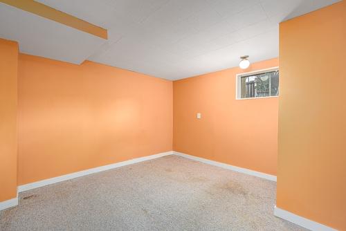 11901 Kalamalka Road, Coldstream, BC - Indoor Photo Showing Other Room