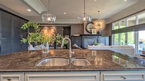 1749 Capistrano Drive, Kelowna, BC - Indoor Photo Showing Kitchen With Double Sink