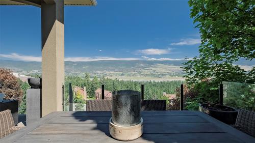 1749 Capistrano Drive, Kelowna, BC - Outdoor