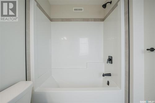 2913 Green Stone Road, Regina, SK - Indoor Photo Showing Bathroom