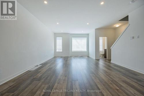 36 - 1781 Henrica Avenue, London, ON - Indoor Photo Showing Other Room