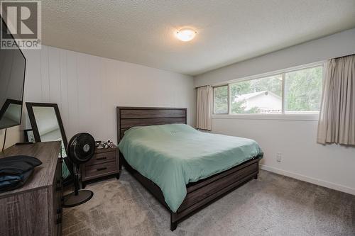 4247 Highland Drive, Prince George, BC - Indoor Photo Showing Bedroom