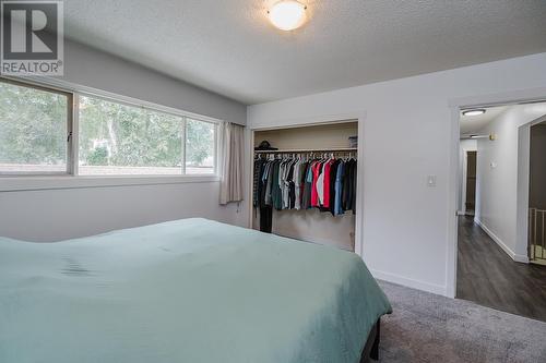 4247 Highland Drive, Prince George, BC - Indoor Photo Showing Bedroom