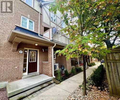 17 - 2340 Parkhaven Boulevard, Oakville (Uptown Core), ON - Outdoor With Balcony