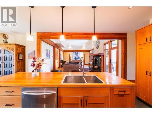 2442 Perrier  Lane, Nelson, BC - Indoor Photo Showing Kitchen With Double Sink