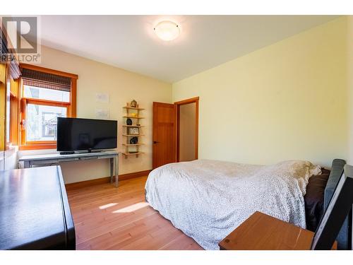 2442 Perrier  Lane, Nelson, BC - Indoor Photo Showing Bedroom