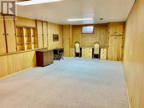 118 Brantford Crescent Nw, Calgary, AB - Indoor Photo Showing Basement