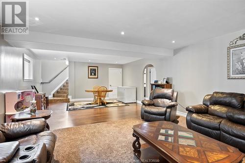 6 Katie, Kingsville, ON - Indoor Photo Showing Living Room