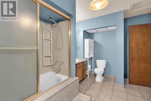 3167 Fairlane Crescent, Windsor, ON - Indoor Photo Showing Bathroom