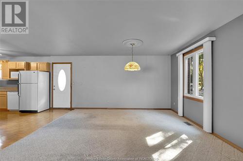 3167 Fairlane Crescent, Windsor, ON - Indoor Photo Showing Kitchen