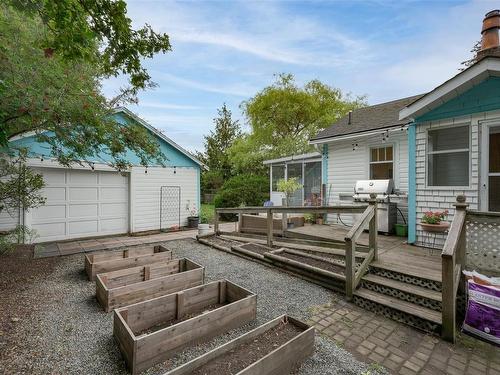 2033 Carrick St, Oak Bay, BC 