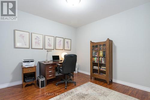 2904 20Th Side Road, New Tecumseth, ON - Indoor Photo Showing Office