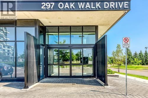 2209 - 297 Oak Walk Drive, Oakville (Uptown Core), ON - Outdoor