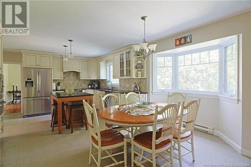 181 Woodlawn Lane, New Maryland, NB - Indoor Photo Showing Dining Room