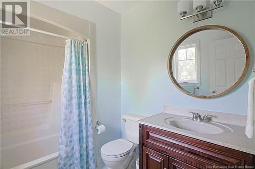 181 Woodlawn Lane, New Maryland, NB - Indoor Photo Showing Bathroom