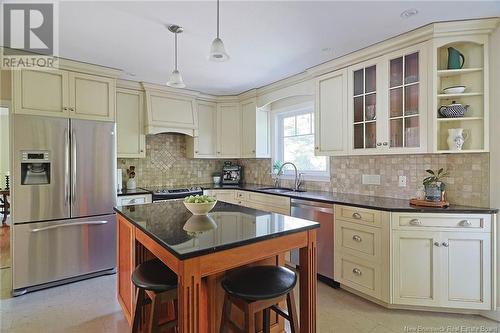 181 Woodlawn Lane, New Maryland, NB - Indoor Photo Showing Kitchen With Upgraded Kitchen