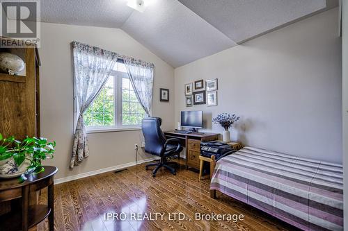 57 Seaside Circle, Brampton (Sandringham-Wellington), ON - Indoor Photo Showing Bedroom