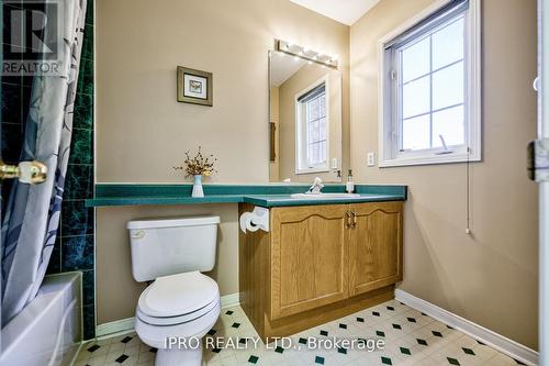 57 Seaside Circle, Brampton (Sandringham-Wellington), ON - Indoor Photo Showing Bathroom