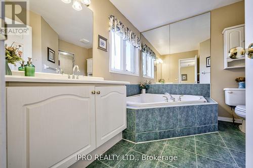 57 Seaside Circle, Brampton (Sandringham-Wellington), ON - Indoor Photo Showing Bathroom