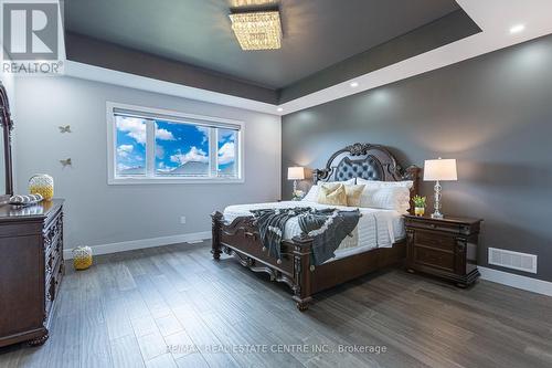 1337 Medway Park Drive, London, ON - Indoor Photo Showing Bedroom