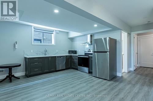 1337 Medway Park Drive, London, ON - Indoor Photo Showing Kitchen