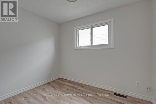 7 Garside Avenue S, Hamilton, ON - Indoor Photo Showing Other Room