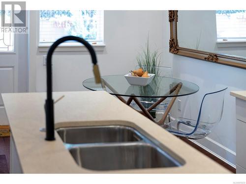 Kitchen island detail. - 2 1146 Richardson St, Victoria, BC - Indoor Photo Showing Kitchen With Double Sink