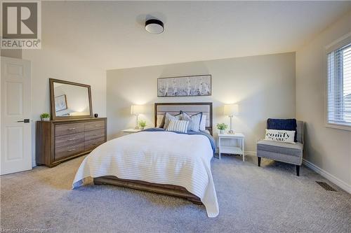 517 Larkspur Lane, Burlington, ON - Indoor Photo Showing Bedroom