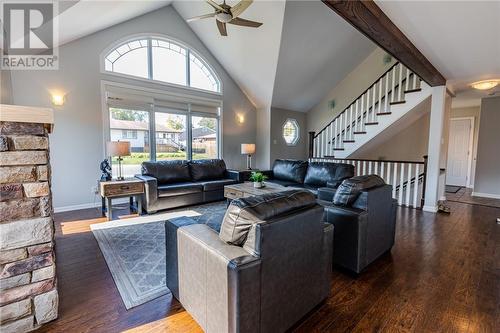 7 Berthelot Street, Blind River, ON - Indoor Photo Showing Living Room