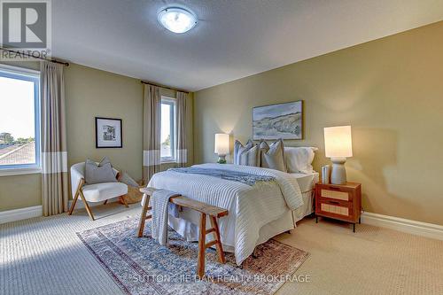 406 Skyline Avenue, London, ON - Indoor Photo Showing Bedroom