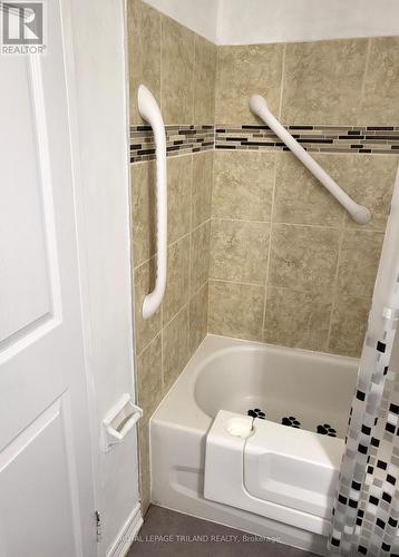 307 - 1104 Jalna Boulevard, London, ON - Indoor Photo Showing Bathroom