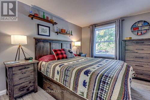 95 Lawrence Avenue, St. Thomas, ON - Indoor Photo Showing Bedroom