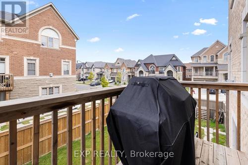 495 Queen Mary Drive, Brampton (Northwest Brampton), ON - Outdoor