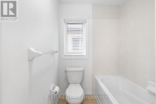 495 Queen Mary Drive, Brampton (Northwest Brampton), ON - Indoor Photo Showing Bathroom