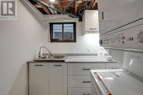 7 Garside Avenue S, Hamilton, ON - Indoor Photo Showing Laundry Room