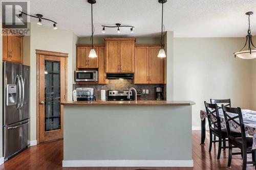 24 Copperstone Place Se, Calgary, AB - Indoor Photo Showing Kitchen