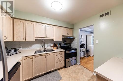 327 Airth Boulevard, Renfrew, ON - Indoor Photo Showing Kitchen With Double Sink