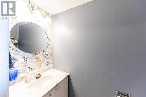 327 Airth Boulevard, Renfrew, ON - Indoor Photo Showing Bathroom