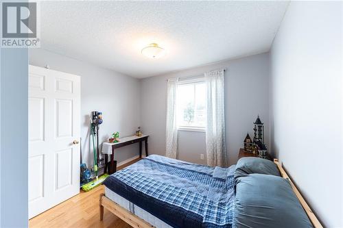 327 Airth Boulevard, Renfrew, ON - Indoor Photo Showing Bedroom