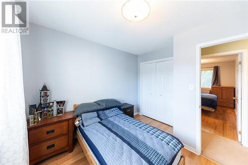 327 Airth Boulevard, Renfrew, ON - Indoor Photo Showing Bedroom