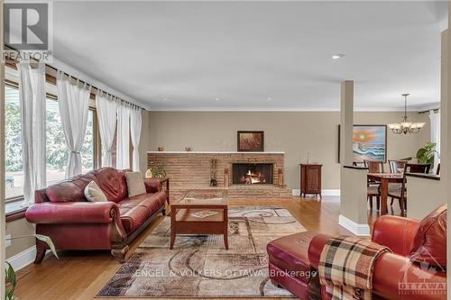 2055 Thorne Avenue, Ottawa, ON - Indoor Photo Showing Living Room With Fireplace