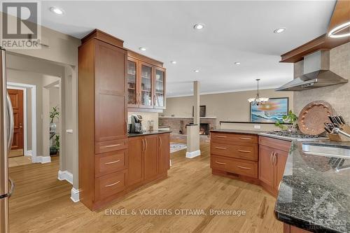 2055 Thorne Avenue, Ottawa, ON - Indoor