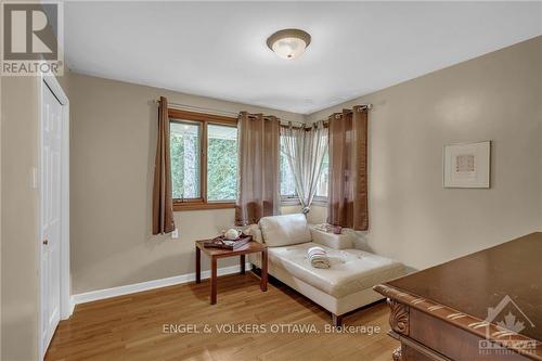 2055 Thorne Avenue, Ottawa, ON - Indoor