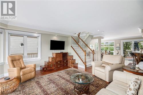 Level 2 - Living Room - 47 Robinson Avenue, Ottawa, ON - Indoor Photo Showing Living Room