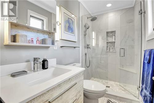 55 Aylen Avenue, Ottawa, ON - Indoor Photo Showing Bathroom