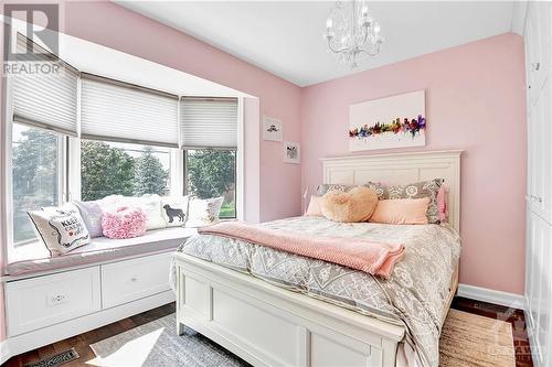 55 Aylen Avenue, Ottawa, ON - Indoor Photo Showing Bedroom