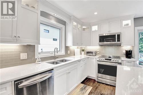 55 Aylen Avenue, Ottawa, ON - Indoor Photo Showing Kitchen With Double Sink With Upgraded Kitchen