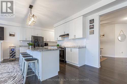 228 Edgar Bonner Avenue, Guelph/Eramosa, ON - Indoor Photo Showing Kitchen With Upgraded Kitchen