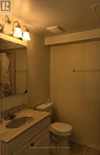 43 Gladman Avenue, Newmarket, ON - Indoor Photo Showing Bathroom