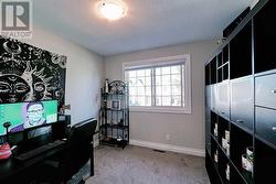 Upper bedroom 3. Office, yoga room, craft space... you get to choose! - 